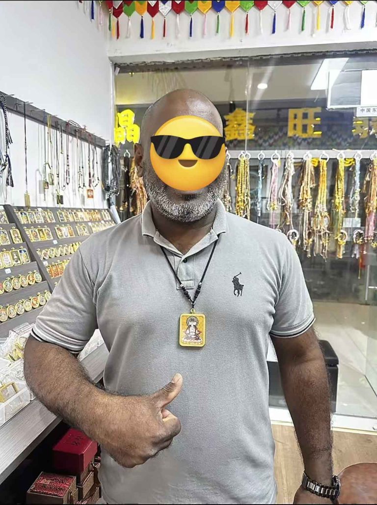 可穿戴的唐卡：探索適合現代生活方式的微型唐卡藝術